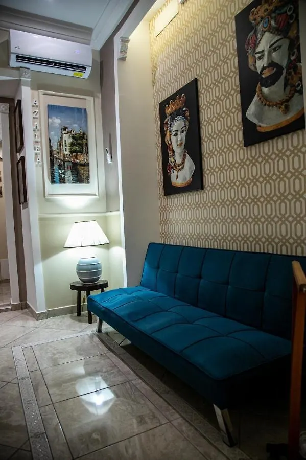 Apartamento Azalea House CTA 0*,  Italia