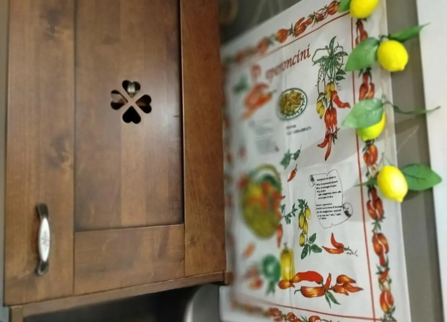 카타니아 Azalea House 아파트
